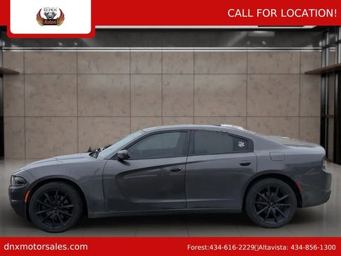 Used 2015 Dodge Charger SXT w/ AWD Plus Group image 2