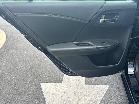 Used 2014 Honda Accord EX-L image 21
