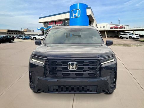 New 2026 Honda Pilot Black Edition image 9