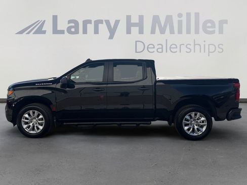 Used 2024 Chevrolet Silverado 1500 Custom RWD image 2