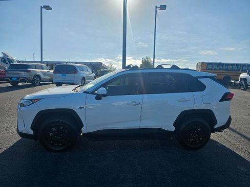 Used 2021 Toyota RAV4 XLE w/ Convenience Package FWD image 35