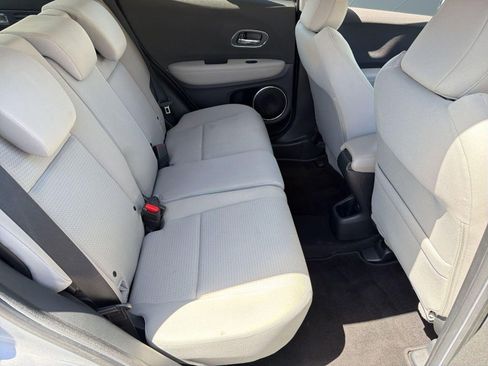 Used 2020 Honda HR-V EX image 29