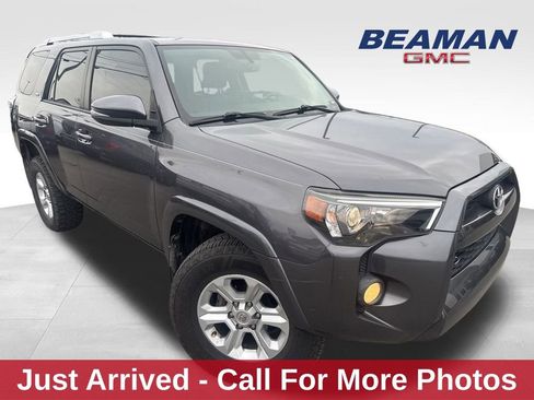 Used 2017 Toyota 4Runner SR5 Premium image 1