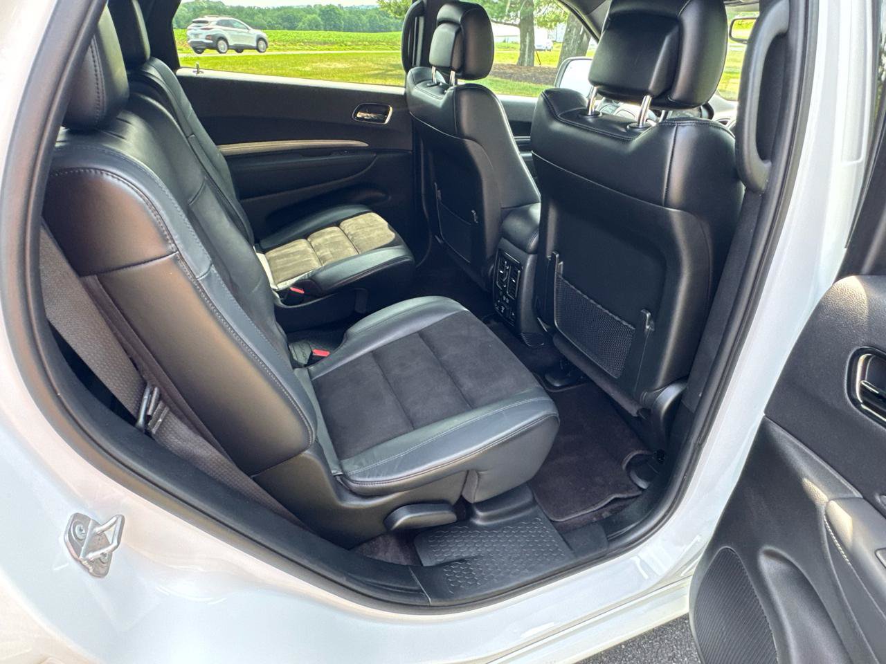 Used 2019 Dodge Durango R/T w/ Technology Group AWD/4WD image 10