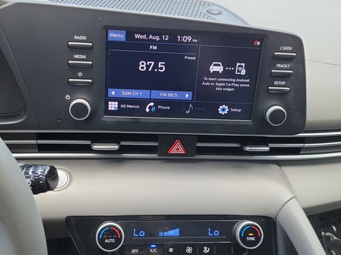 Used 2021 Hyundai Elantra SEL FWD image 26