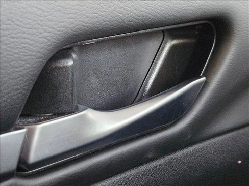 Used 2024 Nissan Altima 2.5 SR image 17