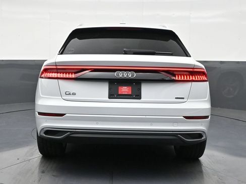 Used 2023 Audi Q8 Premium w/ Convenience Package image 4