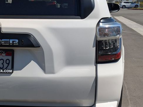 Used 2021 Toyota 4Runner TRD Off-Road Premium w/ Moonroof Package image 25