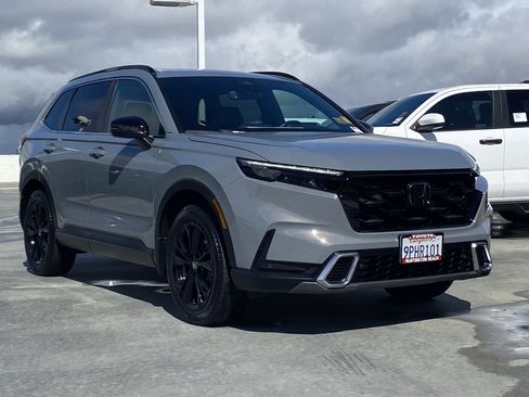 Used 2025 Honda CR-V Sport Touring image 2