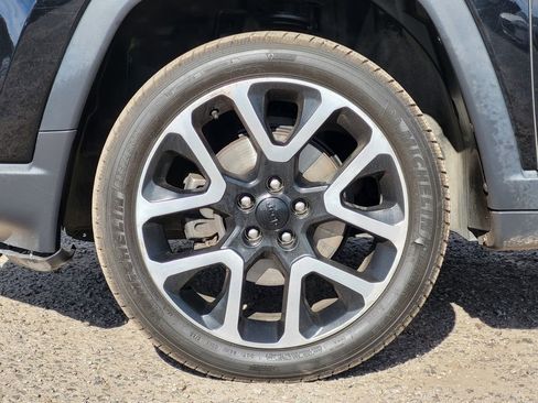 Used 2017 Jeep Compass Limited w/ Navigation Group image 31