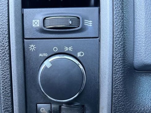 Used 2013 RAM 2500 Tradesman w/ Chrome Appearance Group image 27