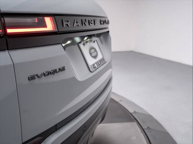 Used 2026 Land Rover Range Rover Evoque S AWD/4WD image 30