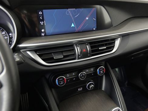 Used 2023 Alfa Romeo Stelvio Ti image 42
