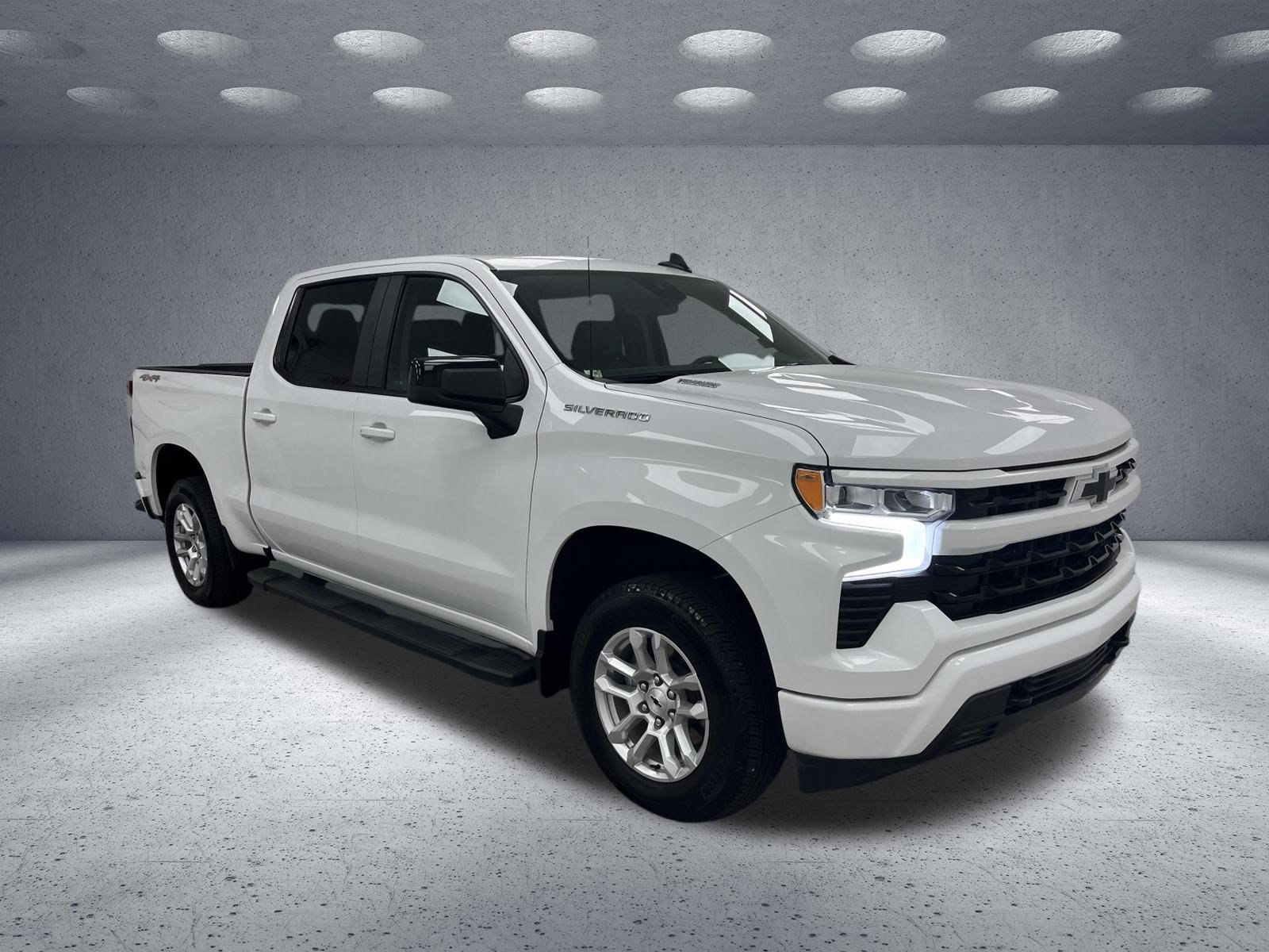 Used 2025 Chevrolet Silverado 1500 RST AWD/4WD image 7
