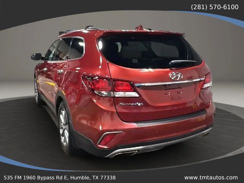 Used 2017 Hyundai Santa Fe SE FWD image 4