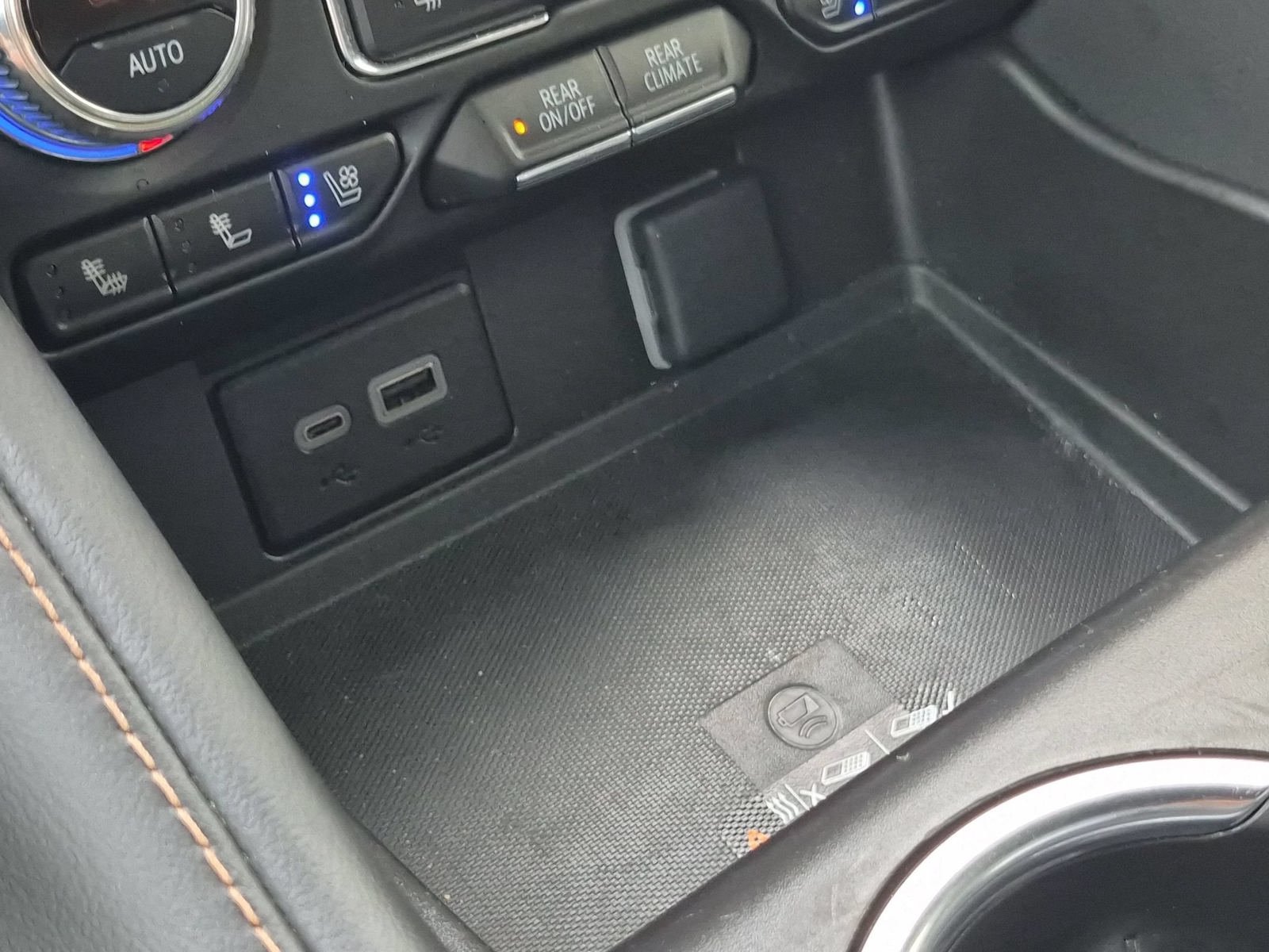 Used 2023 GMC Yukon AT4 w/ LPO, Floor Liner Package AWD/4WD image 21