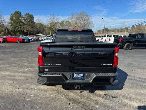 Used 2023 Chevrolet Silverado 1500 Custom image 7