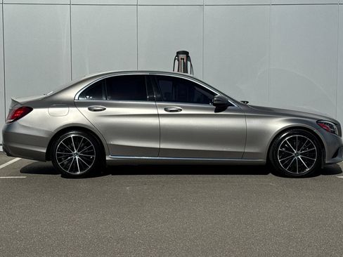 Used 2019 Mercedes-Benz C 300 Sedan image 6