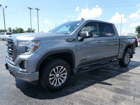 Used 2020 GMC Sierra 1500 AT4 w/ Off-Road Performance Package AWD/4WD image 8
