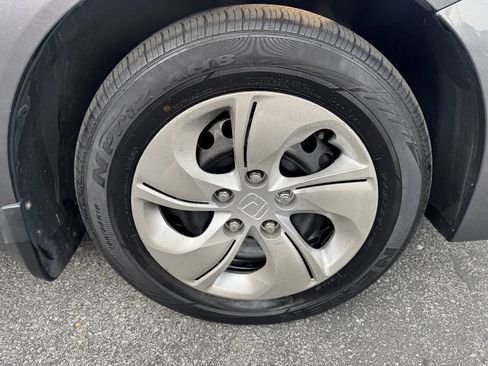 Used 2013 Honda Civic LX image 17