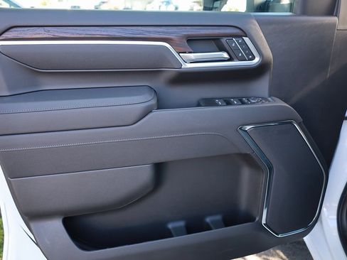 New 2026 GMC Sierra 3500 SLT image 10