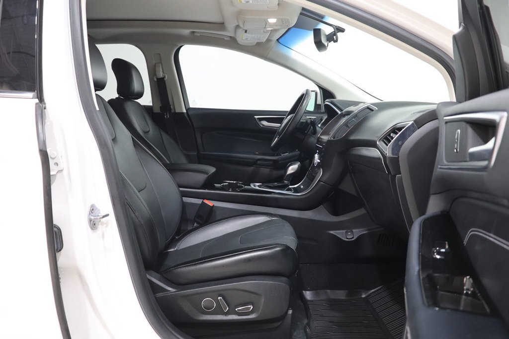 Used 2018 Ford Edge Titanium w/ Canadian Touring Package AWD/4WD image 36