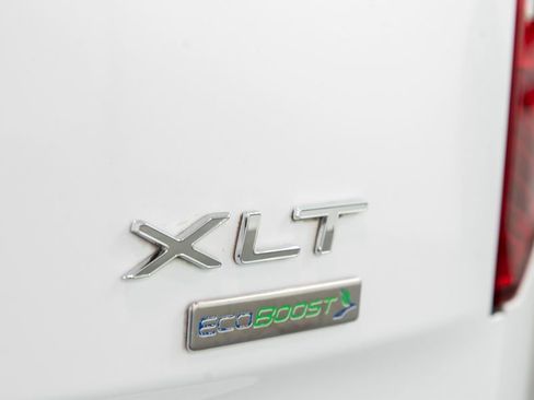 Used 2016 Ford Transit Connect XLT image 13