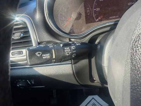 Used 2021 Jeep Grand Cherokee Limited AWD/4WD image 15