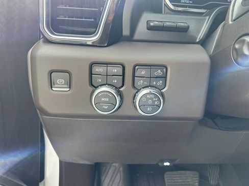 Used 2024 GMC Sierra 1500 Denali w/ Denali Reserve Package AWD/4WD image 34
