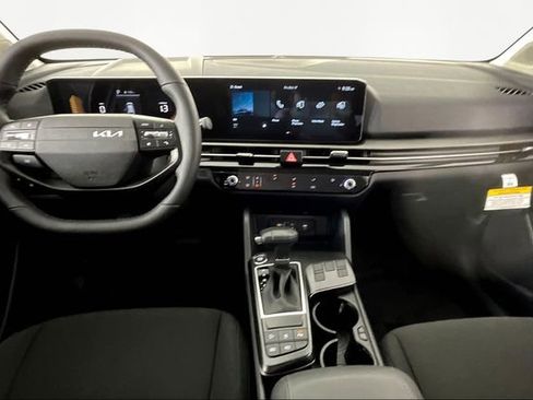 New 2026 Kia Sportage LX image 6