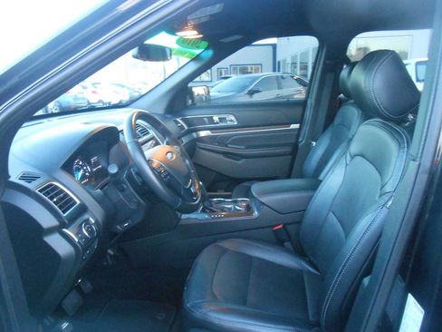 Used 2016 Ford Explorer Limited image 10