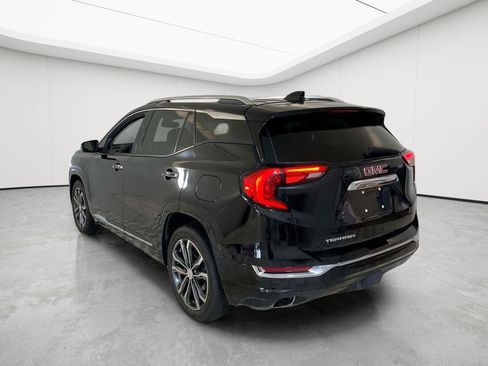 Used 2018 GMC Terrain Denali w/ Driver Alert Package II FWD image 4