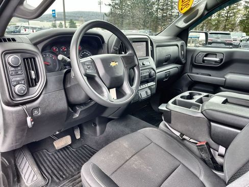 Used 2022 Chevrolet Silverado 1500 Custom AWD/4WD image 10
