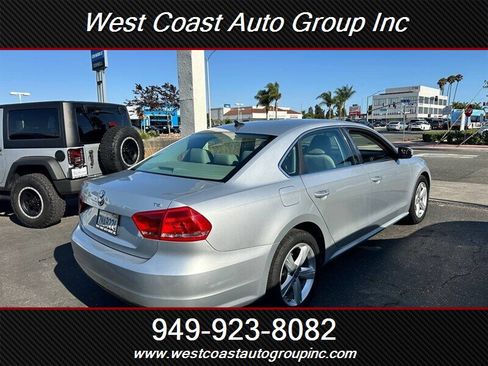 Used 2015 Volkswagen Passat 1.8T Limited Edition image 4