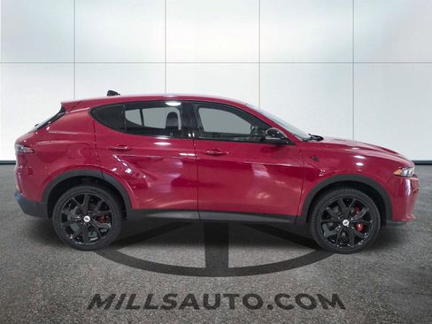 Used 2024 Dodge Hornet GT AWD/4WD image 10