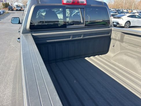 Used 2016 Chevrolet Colorado LT w/ LT Convenience Package image 14