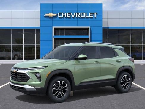 New 2026 Chevrolet TrailBlazer LT AWD/4WD image 2