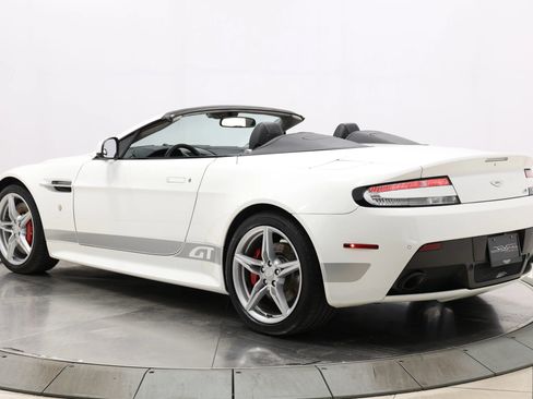 Used 2016 Aston Martin V8 Vantage GT RWD image 43