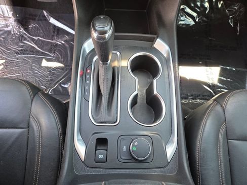 Used 2019 Chevrolet Traverse LT FWD image 33
