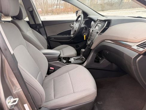 Used 2017 Hyundai Santa Fe Sport image 24