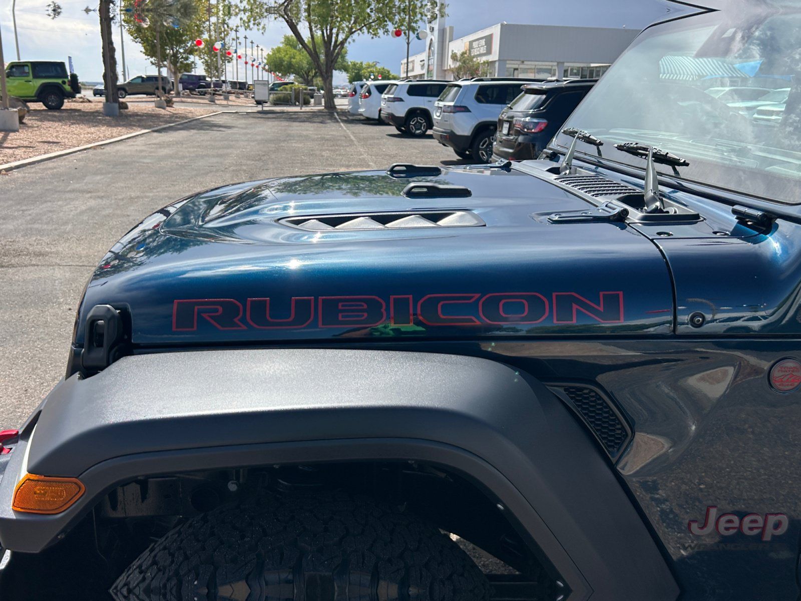 Used 2025 Jeep Wrangler Unlimited Rubicon AWD/4WD image 24