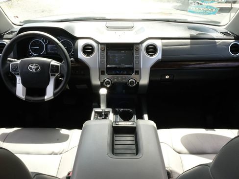 Used 2015 Toyota Tundra Limited w/ Limited Premium Package RWD image 10