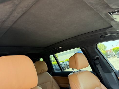 Used 2020 BMW X7 xDrive40i w/ M Sport Package AWD/4WD image 28