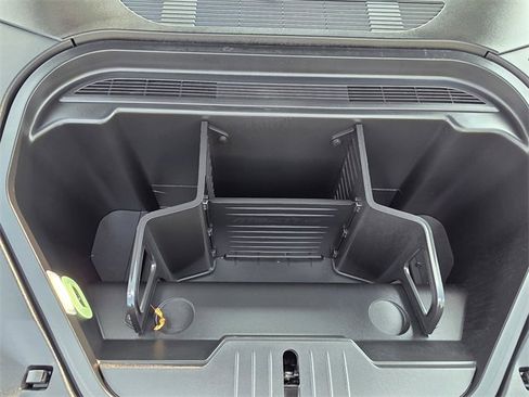 Used 2021 Ford Mustang Mach-E Premium image 17