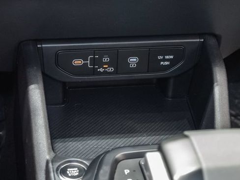 Used 2025 Kia K4 FWD image 18