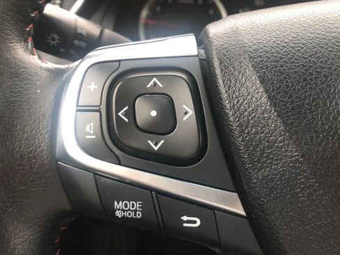 Used 2015 Toyota Camry SE image 24