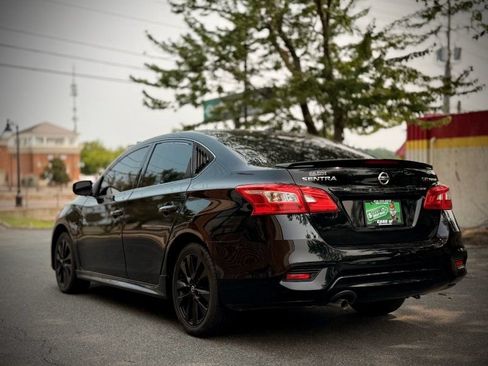 Used 2017 Nissan Sentra SR Turbo w/ SR Midnight Edition FWD image 5