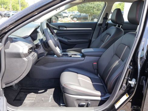 New 2026 Nissan Altima 2.5 SR image 7