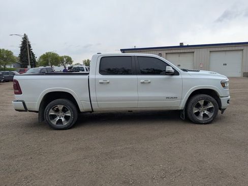 Used 2022 RAM 1500 Laramie w/ Sport Appearance Package AWD/4WD image 8