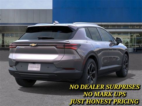 New 2026 Chevrolet Equinox EV LT image 4